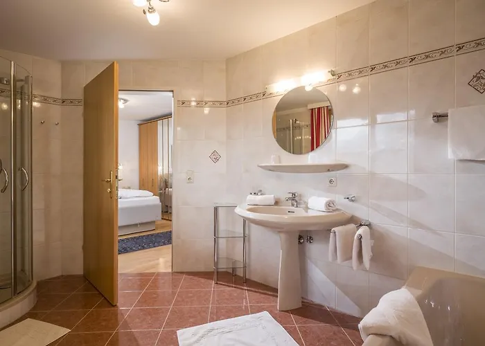 Schwaighofer * Kössen